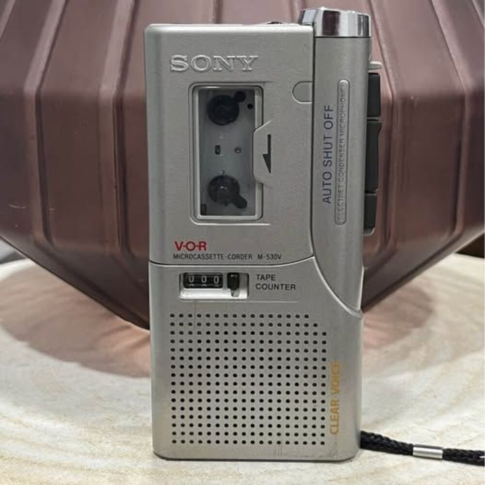SONY M-530V VOR Microcassette Voice Recorder - Handheld - Does Not Turn On
